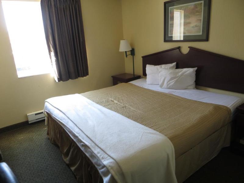 Super 8 By Wyndham Indianapolis/Ne/Castleton Area Otel Dış mekan fotoğraf